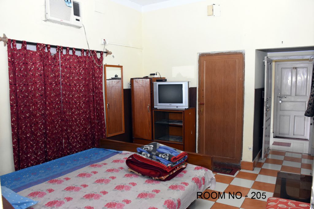 205-4-Bedded-Non-AC-Room-a2